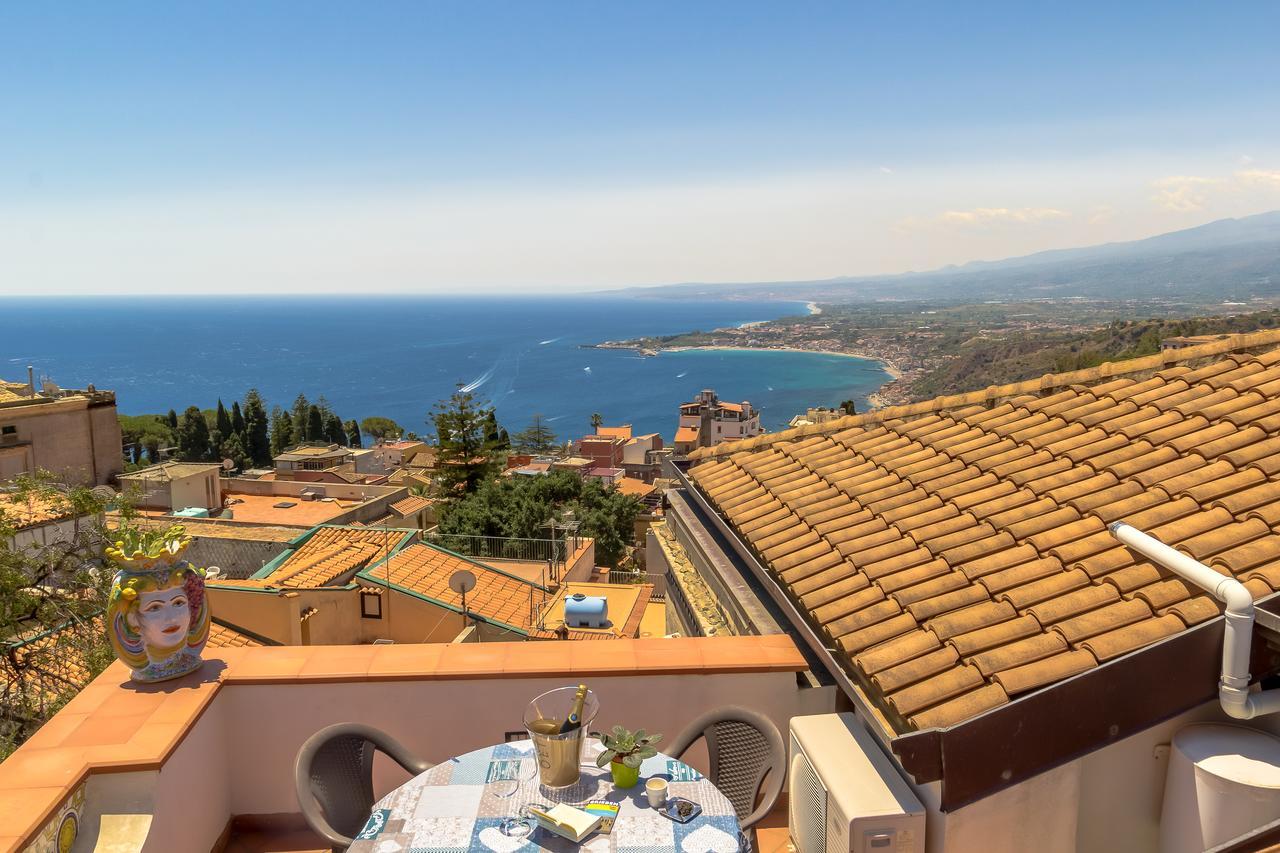 Amartia Apartments Taormina Exteriör bild